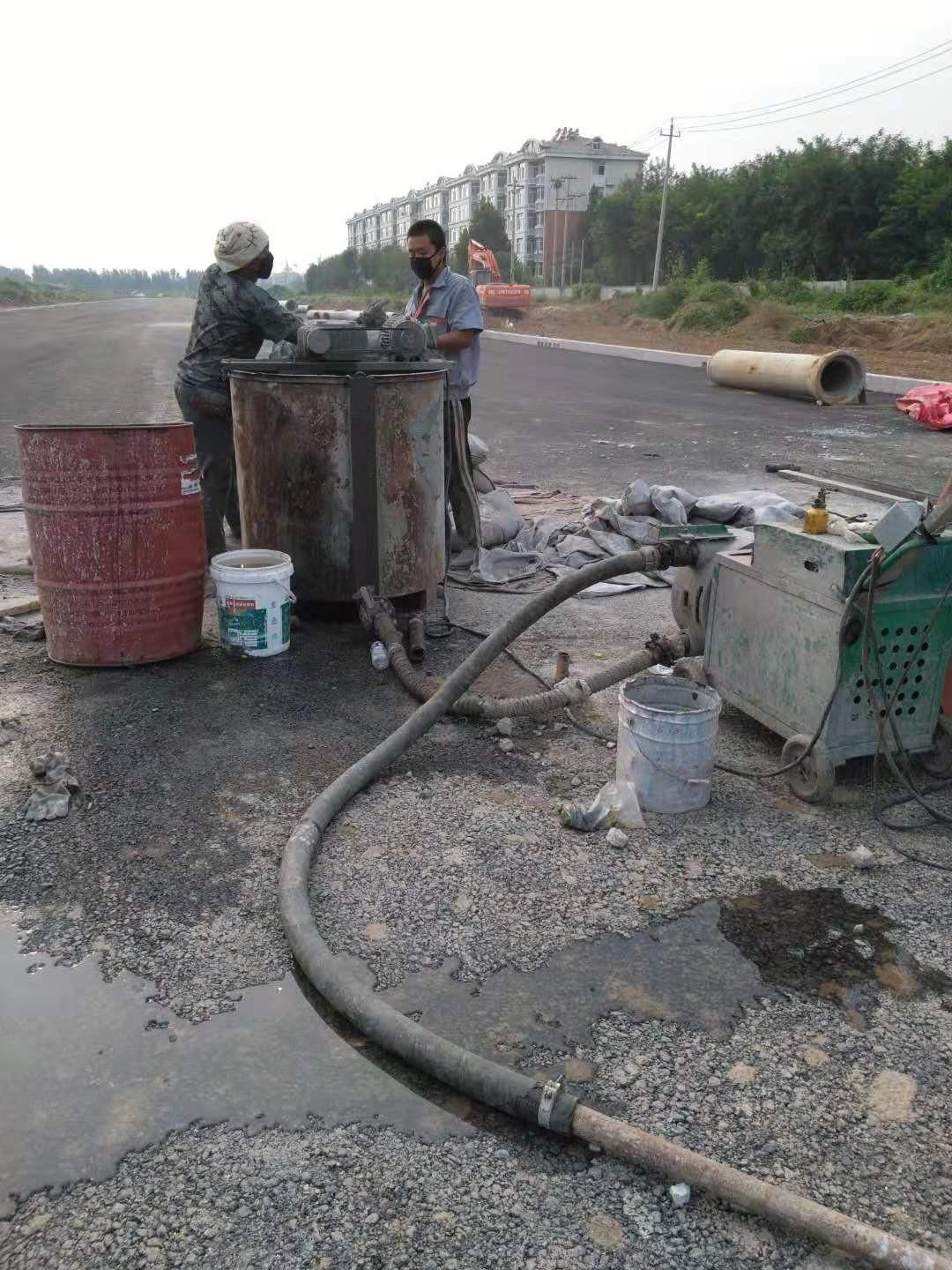 畜禽良种场进行地基基础加固的原因和方法都有哪些呢？